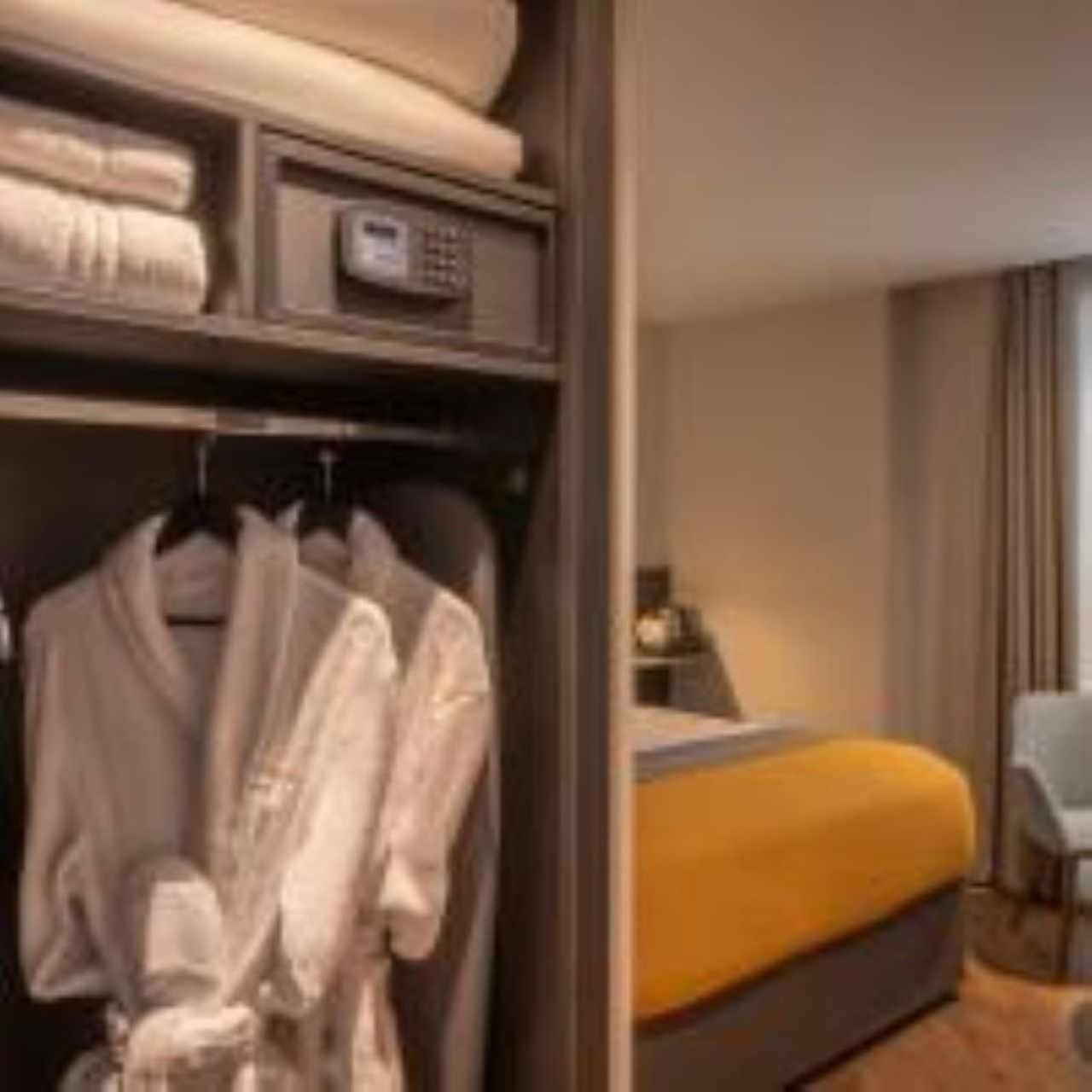 Maldron Hotel Manchester Cathedral Quarter Солфорд Экстерьер фото